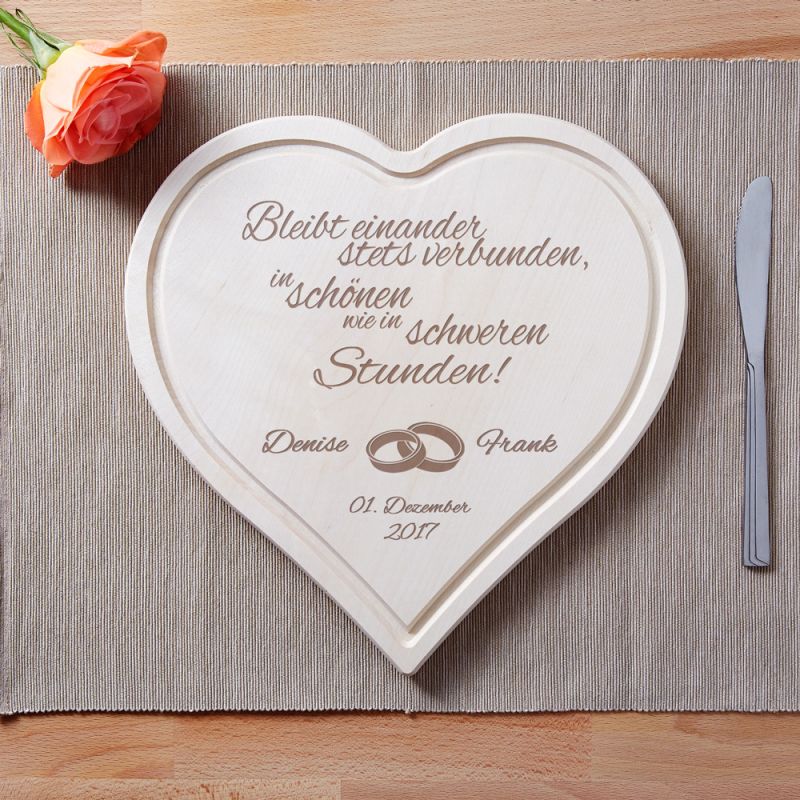 Bild von   graviertes herzbrett zur hochzjpg | Individuelle 🎁 persönliche 🎁 personalisierte Geschenke bedruckt ▪ bestickt ▪ graviert