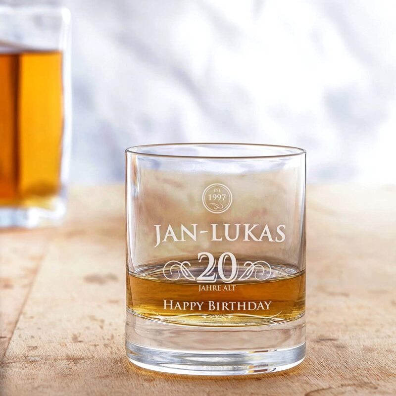Bild von   whiskyglas mit gravur eleganjpg | Individuelle 🎁 persönliche 🎁 personalisierte Geschenke bedruckt ▪ bestickt ▪ graviert