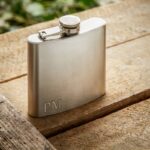 🖼️ 103614-1-edelstahl-flachmann-mit-gravur.jpg | Individuelle 🎁 persönliche 🎁 personalisierte Geschenke bedruckt ▪ bestickt ▪ graviert Bild von edelstahl flachmann mit gravurjpg | Individuelle 🎁 persönliche 🎁 personalisierte Geschenke bedruckt ▪ bestickt ▪ graviert