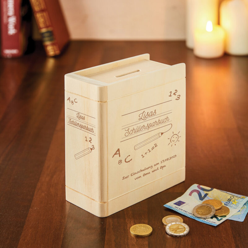 Bild von   spardose buch aus holz mit grajpg | Individuelle 🎁 persönliche 🎁 personalisierte Geschenke bedruckt ▪ bestickt ▪ graviert