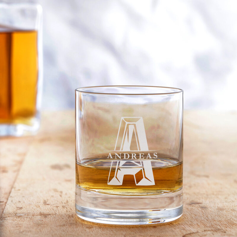 Bild von   whiskyglas mit gravur initiajpg | Individuelle 🎁 persönliche 🎁 personalisierte Geschenke bedruckt ▪ bestickt ▪ graviert