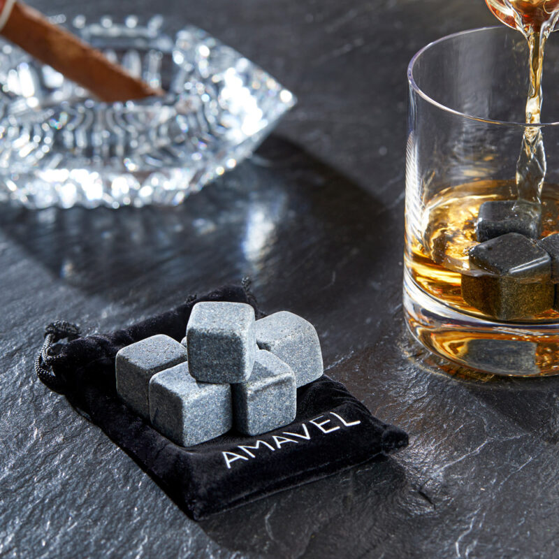 Bild von   whiskysteine in edler holzboxjpg | Individuelle 🎁 persönliche 🎁 personalisierte Geschenke bedruckt ▪ bestickt ▪ graviert