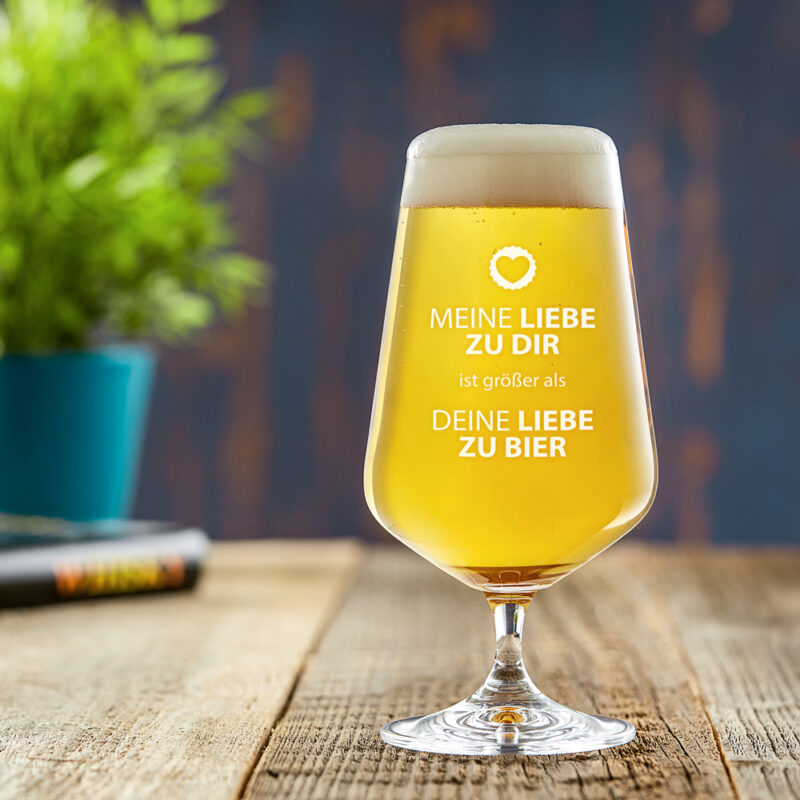 Bild von   bierglas mit gravur liebe zujpg | Individuelle 🎁 persönliche 🎁 personalisierte Geschenke bedruckt ▪ bestickt ▪ graviert