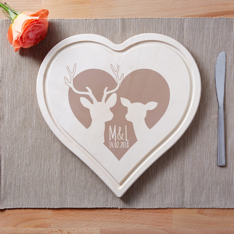 Bild von   herzbrett mit gravur rehejpg | Individuelle 🎁 persönliche 🎁 personalisierte Geschenke bedruckt ▪ bestickt ▪ graviert