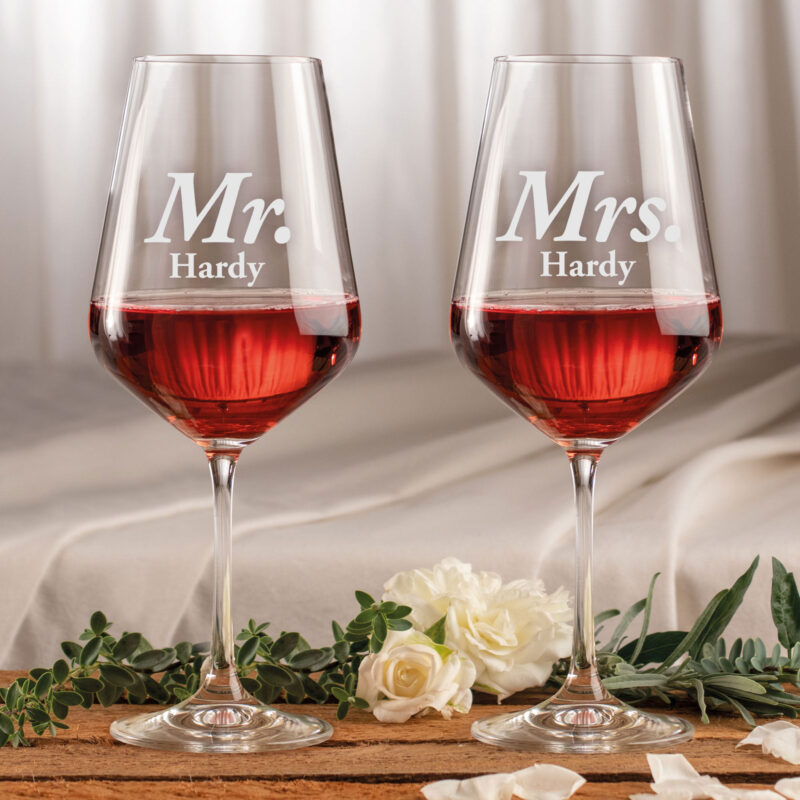 Bild von   weinglas mit gravur mr mrsjpg | Individuelle 🎁 persönliche 🎁 personalisierte Geschenke bedruckt ▪ bestickt ▪ graviert