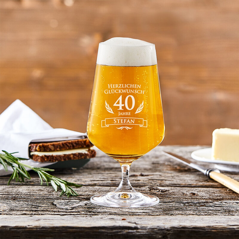 Bild von   bierglas mit gravur  gebujpg | Individuelle 🎁 persönliche 🎁 personalisierte Geschenke bedruckt ▪ bestickt ▪ graviert