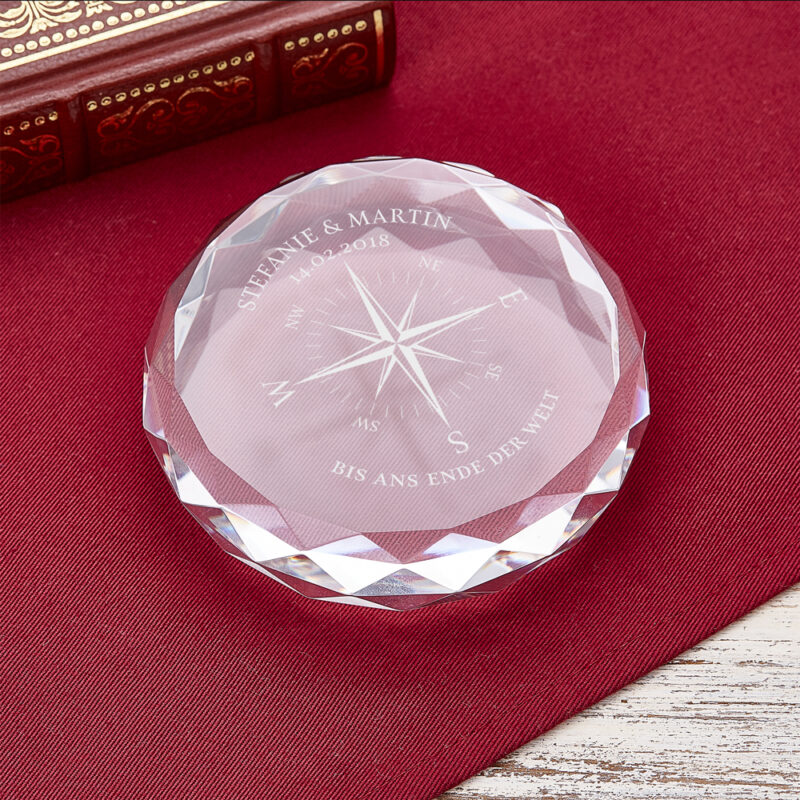 Bild von   kristall mit gravur kompassjpg | Individuelle 🎁 persönliche 🎁 personalisierte Geschenke bedruckt ▪ bestickt ▪ graviert