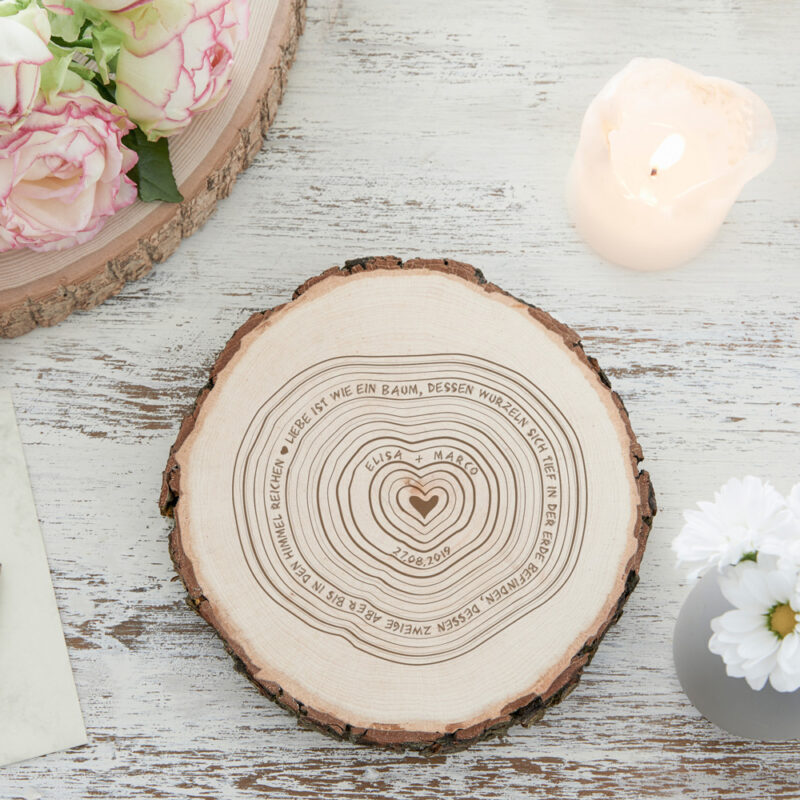 Bild von   baumscheibe mit gravur jahrejpg | Individuelle 🎁 persönliche 🎁 personalisierte Geschenke bedruckt ▪ bestickt ▪ graviert