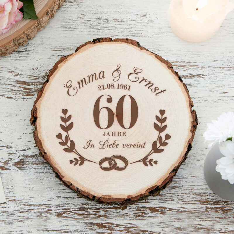 Bild von   baumscheibe mit gravur zur diajpg | Individuelle 🎁 persönliche 🎁 personalisierte Geschenke bedruckt ▪ bestickt ▪ graviert
