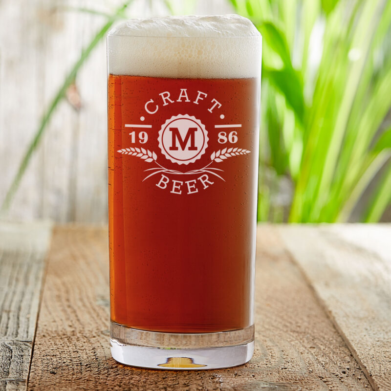 Bild von   craft bier glas mit gravur ajpg | Individuelle 🎁 persönliche 🎁 personalisierte Geschenke bedruckt ▪ bestickt ▪ graviert