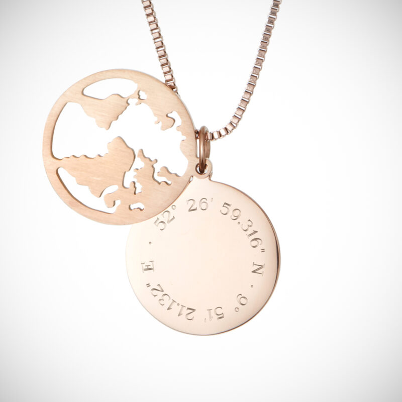 Bild von   halskette mit gravur globusjpg | Individuelle 🎁 persönliche 🎁 personalisierte Geschenke bedruckt ▪ bestickt ▪ graviert
