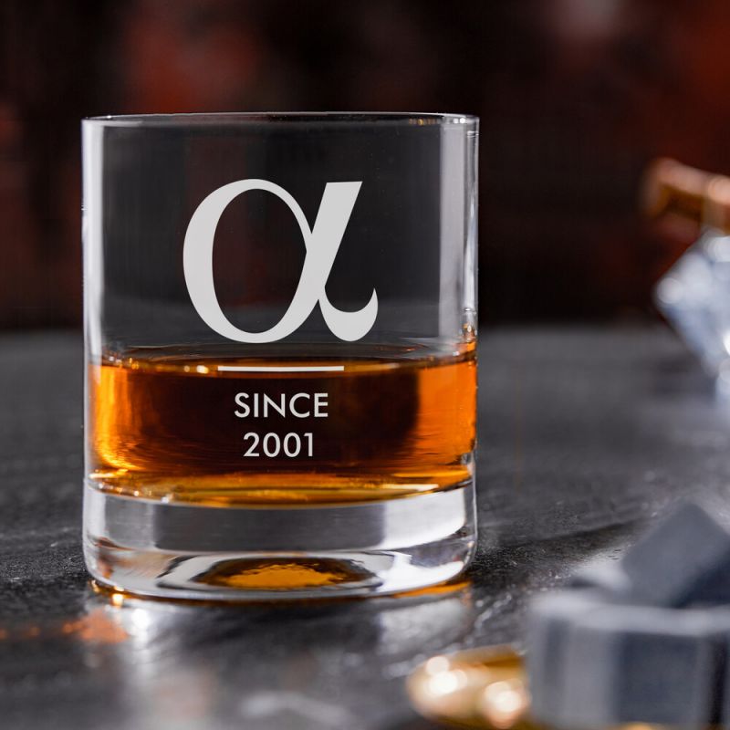 Bild von   whiskyglas mit gravur alphajpg | Individuelle 🎁 persönliche 🎁 personalisierte Geschenke bedruckt ▪ bestickt ▪ graviert
