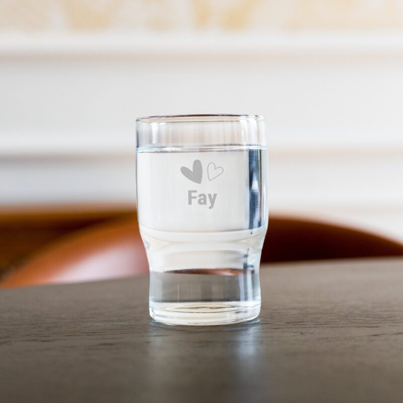 Bild von   wasserglas basicjpg | Individuelle 🎁 persönliche 🎁 personalisierte Geschenke bedruckt ▪ bestickt ▪ graviert