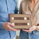 🖼️ 107761-1-chocotelegram-praesentkarton-2.jpg | Individuelle 🎁 persönliche 🎁 personalisierte Geschenke bedruckt ▪ bestickt ▪ graviert Bild von chocotelegram praesentkarton jpg | Individuelle 🎁 persönliche 🎁 personalisierte Geschenke bedruckt ▪ bestickt ▪ graviert