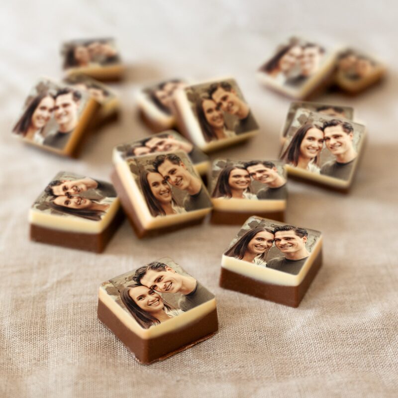 Bild von   pralinen quadrat massivjpg | Individuelle 🎁 persönliche 🎁 personalisierte Geschenke bedruckt ▪ bestickt ▪ graviert