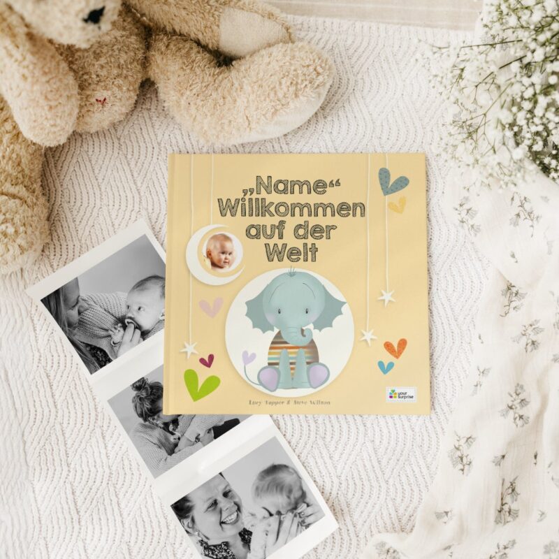 Bild von   babybuch mit namen willkommejpg | Individuelle 🎁 persönliche 🎁 personalisierte Geschenke bedruckt ▪ bestickt ▪ graviert