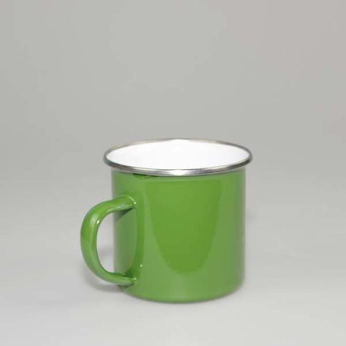 Emailletasse grün Rand silber