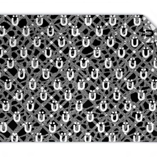 Strickdecke mit Buchstaben