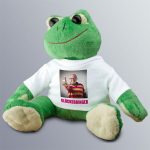 🖼️ 128224-1-kuscheltier-frosch-mit-fo.jpg | Individuelle 🎁 persönliche 🎁 personalisierte Geschenke bedruckt ▪ bestickt ▪ graviert Bild von kuscheltier frosch mit fojpg | Individuelle 🎁 persönliche 🎁 personalisierte Geschenke bedruckt ▪ bestickt ▪ graviert