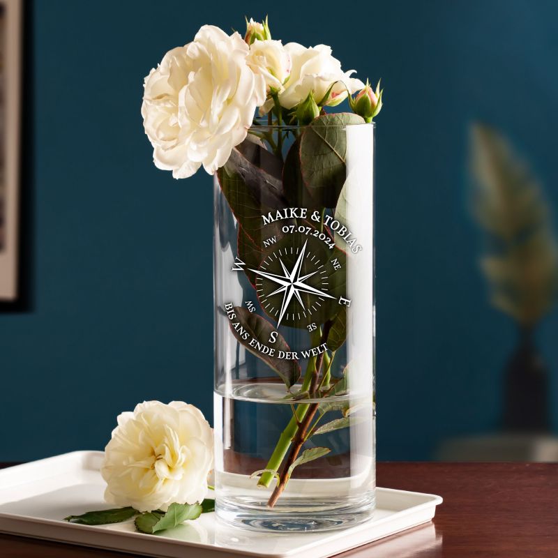 Bild von   runde vase mit gravur kompasjpg | Individuelle 🎁 persönliche 🎁 personalisierte Geschenke bedruckt ▪ bestickt ▪ graviert