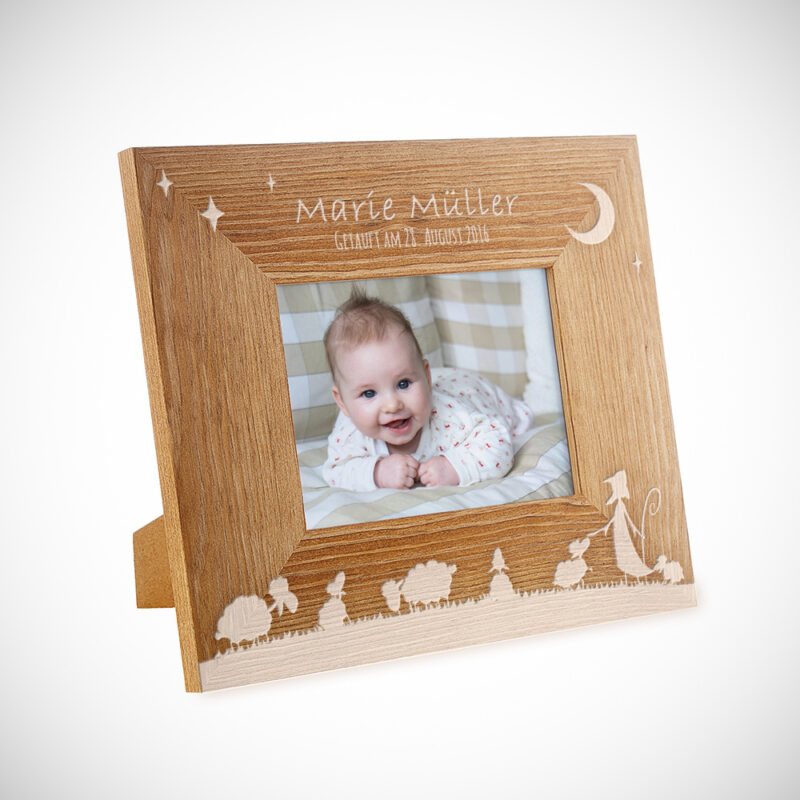 Bild von   bilderrahmen aus holz mit gravjpg | Individuelle 🎁 persönliche 🎁 personalisierte Geschenke bedruckt ▪ bestickt ▪ graviert
