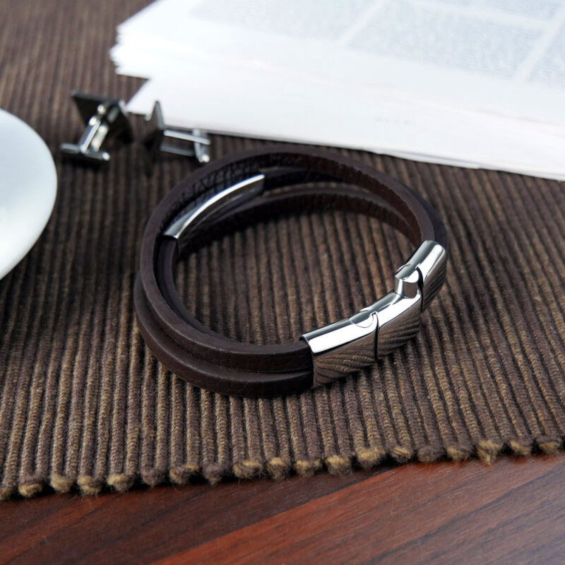 Bild von   herrenarmband mit gravur ledjpg | Individuelle 🎁 persönliche 🎁 personalisierte Geschenke bedruckt ▪ bestickt ▪ graviert