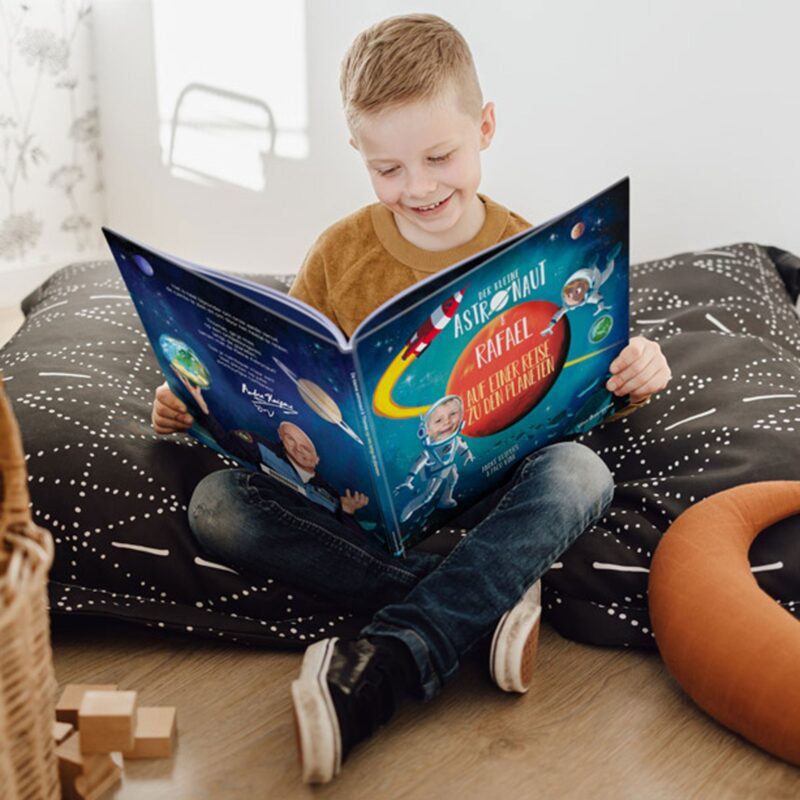 Bild von   buch mit namen der kleine asjpg | Individuelle 🎁 persönliche 🎁 personalisierte Geschenke bedruckt ▪ bestickt ▪ graviert