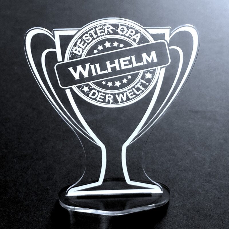 Bild von   acryl pokal mit namensgravur bjpg | Individuelle 🎁 persönliche 🎁 personalisierte Geschenke bedruckt ▪ bestickt ▪ graviert