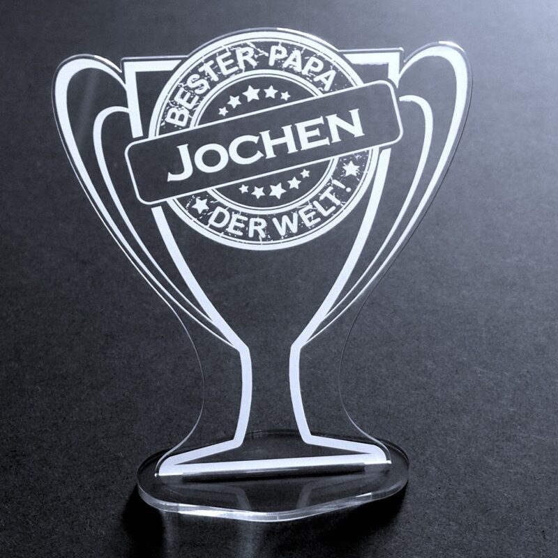 Bild von   acryl pokal mit namensgravur bjpg | Individuelle 🎁 persönliche 🎁 personalisierte Geschenke bedruckt ▪ bestickt ▪ graviert