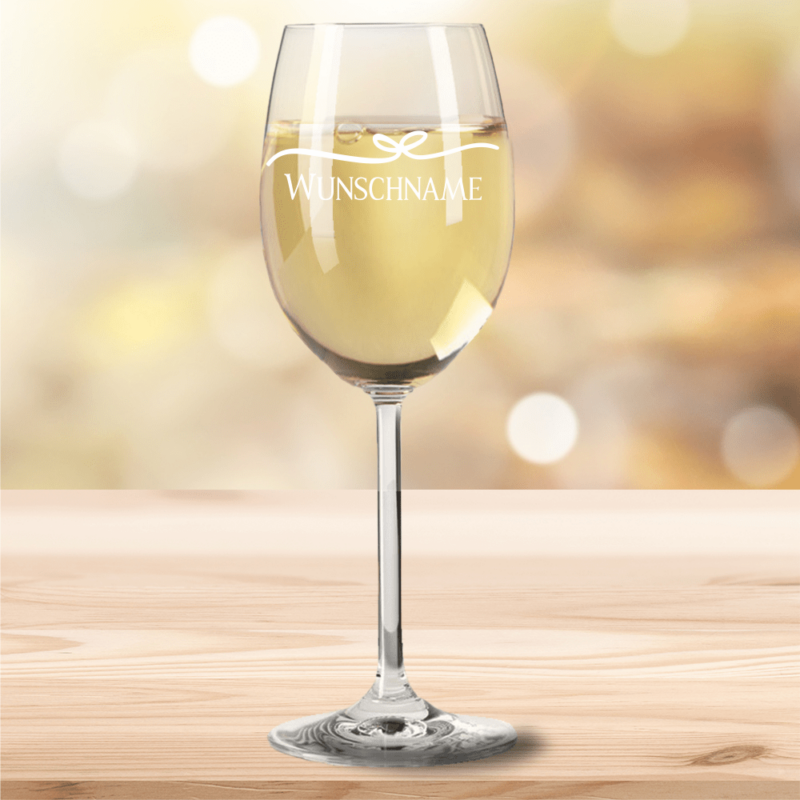 Bild von   graviertes weissweinglas von lpng | Individuelle 🎁 persönliche 🎁 personalisierte Geschenke bedruckt ▪ bestickt ▪ graviert