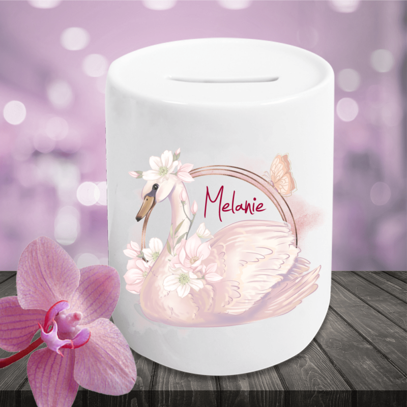 Bild von   spardose fuer kinder mit namenpng | Individuelle 🎁 persönliche 🎁 personalisierte Geschenke bedruckt ▪ bestickt ▪ graviert