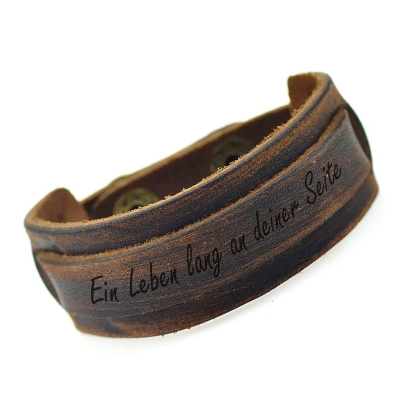Bild von   leder armband mit druckknopf jpg | Individuelle 🎁 persönliche 🎁 personalisierte Geschenke bedruckt ▪ bestickt ▪ graviert