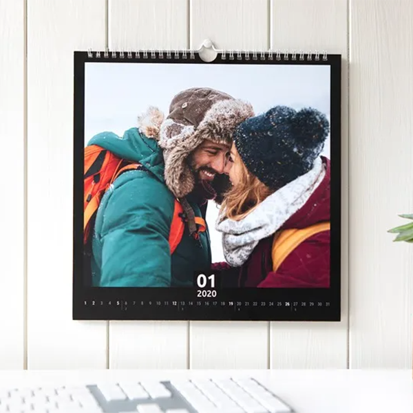 Bild von   wandkalender quadratischjpg | Individuelle 🎁 persönliche 🎁 personalisierte Geschenke bedruckt ▪ bestickt ▪ graviert