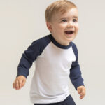 🖼️ 262241-1-baby-langarmshirt-baseball.jpg | Individuelle 🎁 persönliche 🎁 personalisierte Geschenke bedruckt ▪ bestickt ▪ graviert Bild von baby langarmshirt baseballjpg | Individuelle 🎁 persönliche 🎁 personalisierte Geschenke bedruckt ▪ bestickt ▪ graviert
