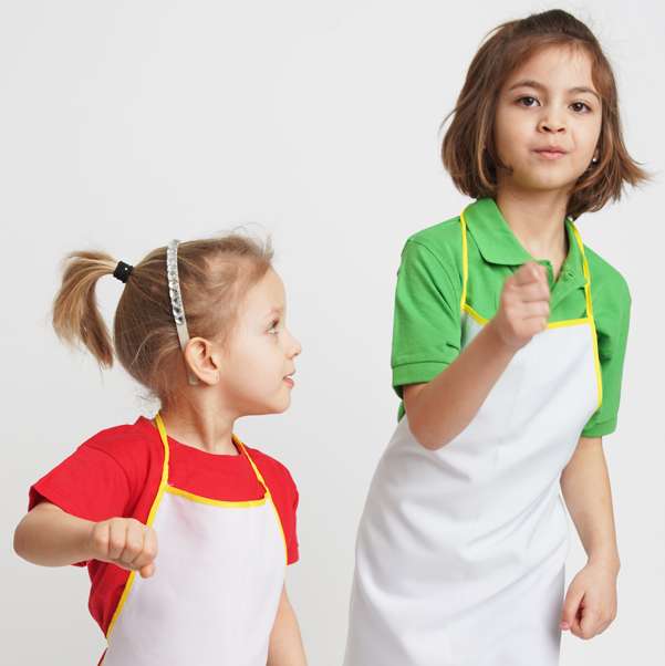 Bild von   kinder schuerzejpg | Individuelle 🎁 persönliche 🎁 personalisierte Geschenke bedruckt ▪ bestickt ▪ graviert