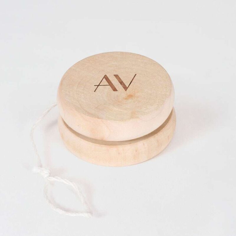 Bild von   jojo aus holz mit persoenlichejpg | Individuelle 🎁 persönliche 🎁 personalisierte Geschenke bedruckt ▪ bestickt ▪ graviert