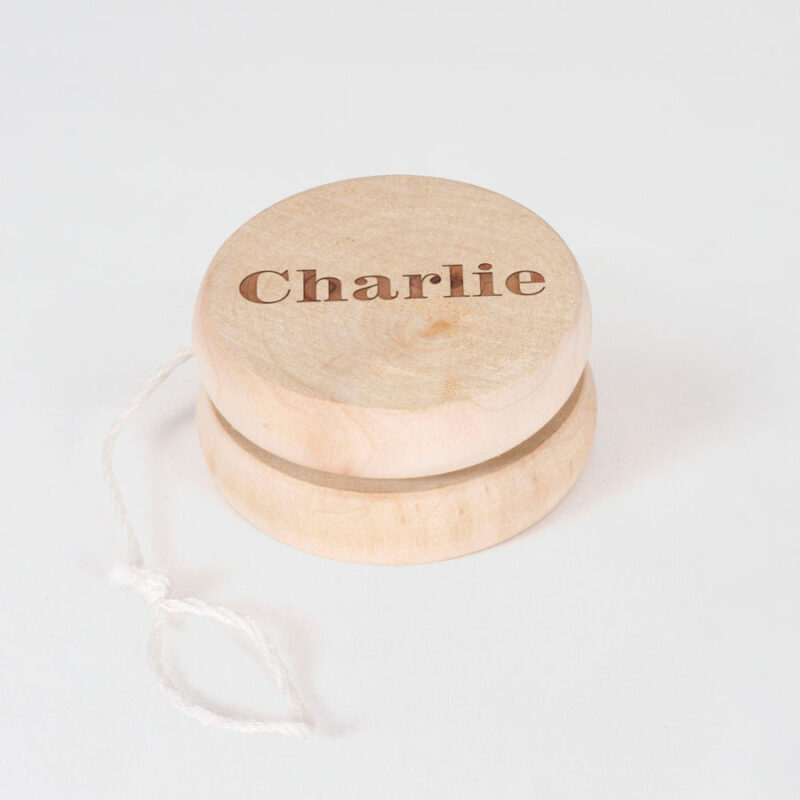 Bild von   jojo aus holz zur geburt mit gjpg | Individuelle 🎁 persönliche 🎁 personalisierte Geschenke bedruckt ▪ bestickt ▪ graviert