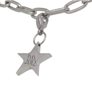 Bild von   sternfoermiger charm anhaengerjpg | Individuelle 🎁 persönliche 🎁 personalisierte Geschenke bedruckt ▪ bestickt ▪ graviert