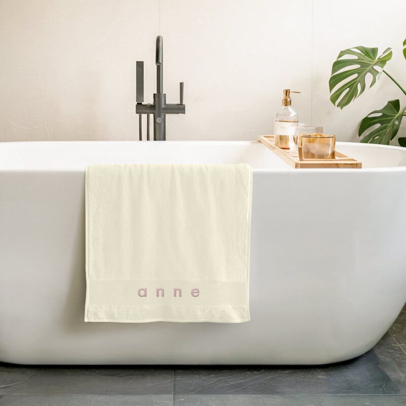 Bild von   handtuch bestickt mit deinem tjpg | Individuelle 🎁 persönliche 🎁 personalisierte Geschenke bedruckt ▪ bestickt ▪ graviert