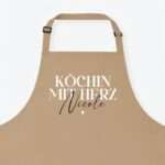 Bild von   kochschuerze koechin mit herzjpg | Individuelle 🎁 persönliche 🎁 personalisierte Geschenke bedruckt ▪ bestickt ▪ graviert