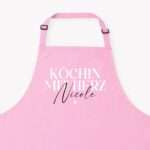 Bild von   kochschuerze koechin mit herzjpg | Individuelle 🎁 persönliche 🎁 personalisierte Geschenke bedruckt ▪ bestickt ▪ graviert