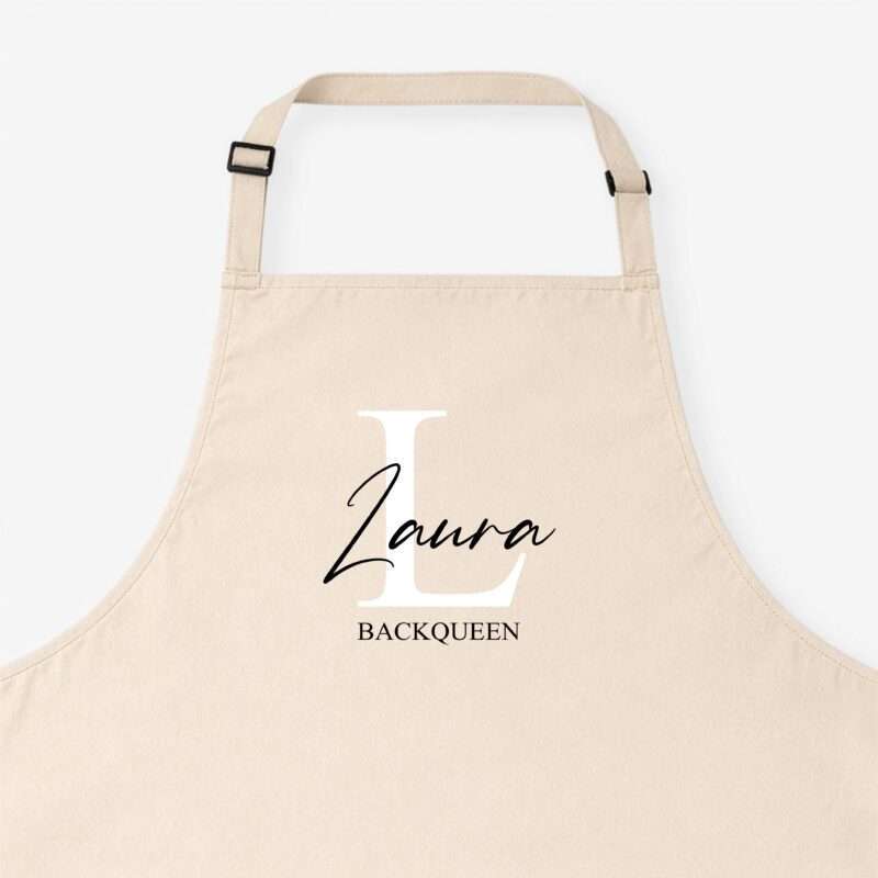 Bild von   kochschuerze initial text bejpg | Individuelle 🎁 persönliche 🎁 personalisierte Geschenke bedruckt ▪ bestickt ▪ graviert