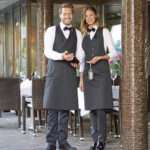 🖼️ 347497-1-latzschuerze-apron-corcolle.jpg | Individuelle 🎁 persönliche 🎁 personalisierte Geschenke bedruckt ▪ bestickt ▪ graviert Bild von latzschuerze apron corcollejpg | Individuelle 🎁 persönliche 🎁 personalisierte Geschenke bedruckt ▪ bestickt ▪ graviert