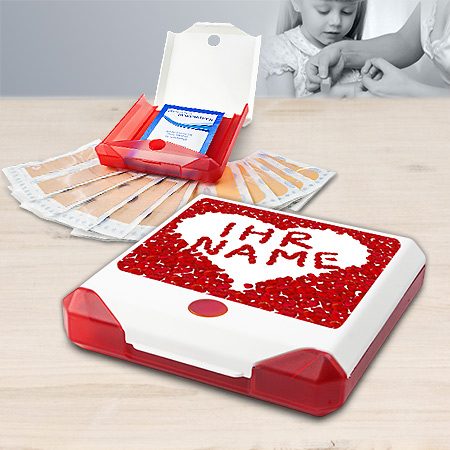 Bild von   pflasterbox mit namenjpg | Individuelle 🎁 persönliche 🎁 personalisierte Geschenke bedruckt ▪ bestickt ▪ graviert