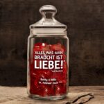 🖼️ 103326-1-bonbonglas-mit-gravur-alles.jpg | Individuelle 🎁 persönliche 🎁 personalisierte Geschenke bedruckt ▪ bestickt ▪ graviert Bild von bonbonglas mit gravur allesjpg | Individuelle 🎁 persönliche 🎁 personalisierte Geschenke bedruckt ▪ bestickt ▪ graviert