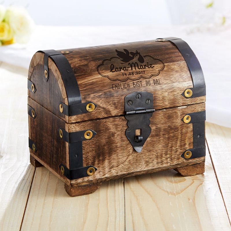 Bild von   geld schatztruhe zur geburtjpg | Individuelle 🎁 persönliche 🎁 personalisierte Geschenke bedruckt ▪ bestickt ▪ graviert