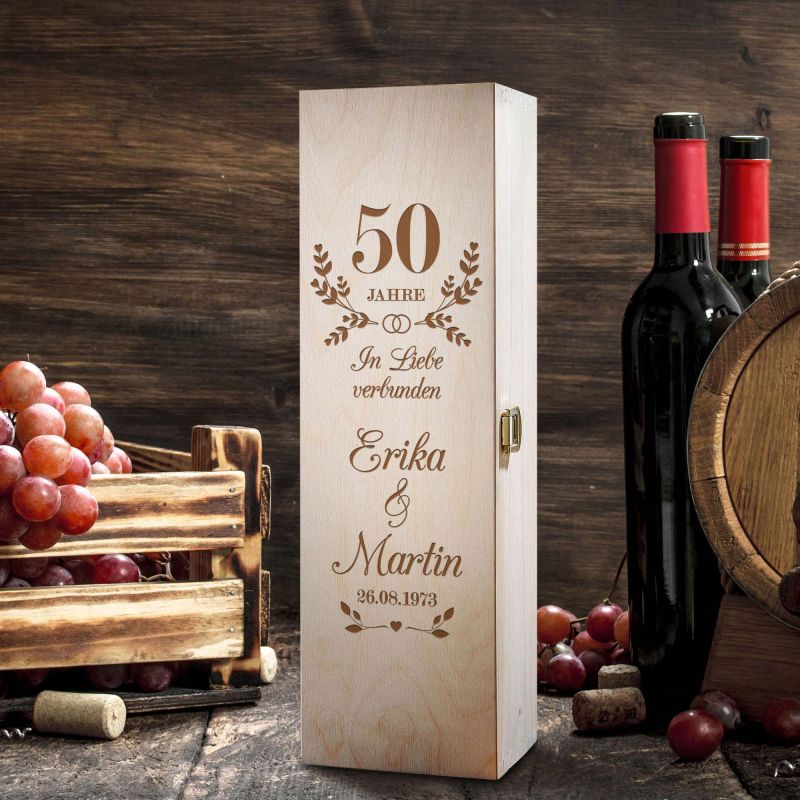 Bild von   gravierte weinkiste zur goldenjpg | Individuelle 🎁 persönliche 🎁 personalisierte Geschenke bedruckt ▪ bestickt ▪ graviert