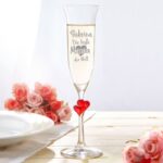 Bild von   sektglas mit gravur herz imjpg | Individuelle 🎁 persönliche 🎁 personalisierte Geschenke bedruckt ▪ bestickt ▪ graviert