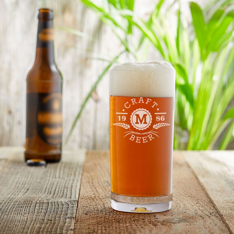 Bild von   craft bier glas mit gravur ajpg | Individuelle 🎁 persönliche 🎁 personalisierte Geschenke bedruckt ▪ bestickt ▪ graviert