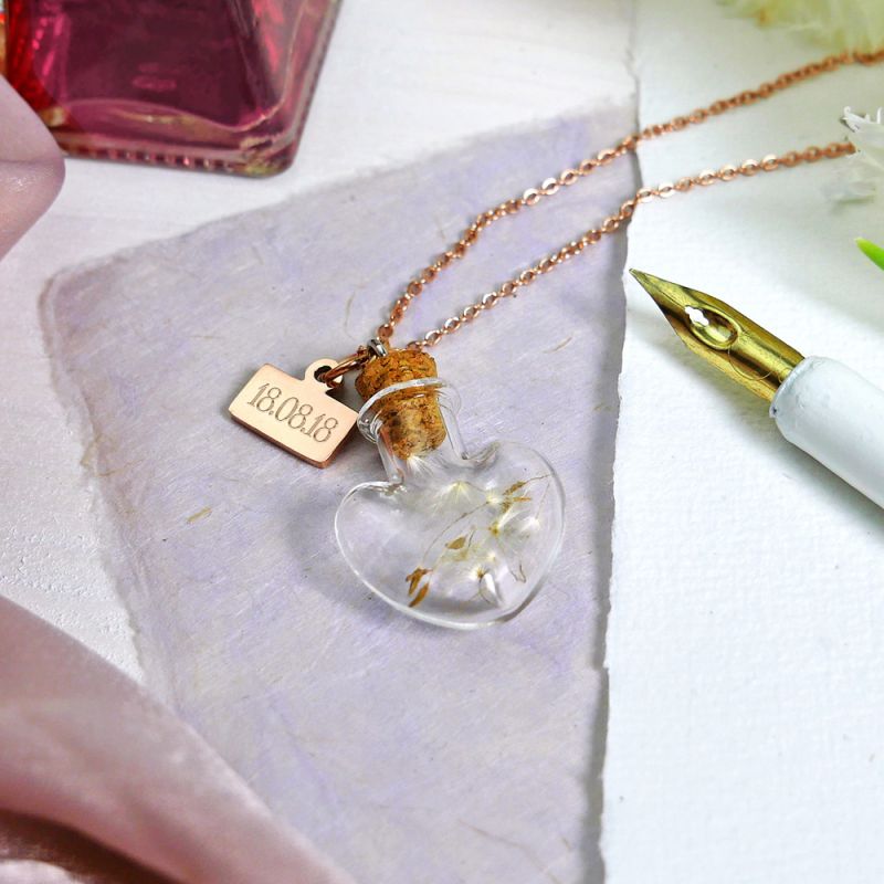 Bild von   kette flaschenanhaenger in herjpg | Individuelle 🎁 persönliche 🎁 personalisierte Geschenke bedruckt ▪ bestickt ▪ graviert